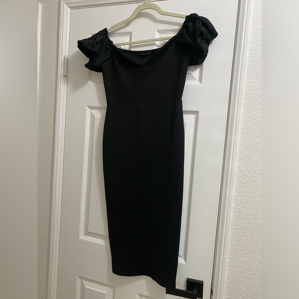 Pretty Little Thing Black Puff Sleeve Dress
